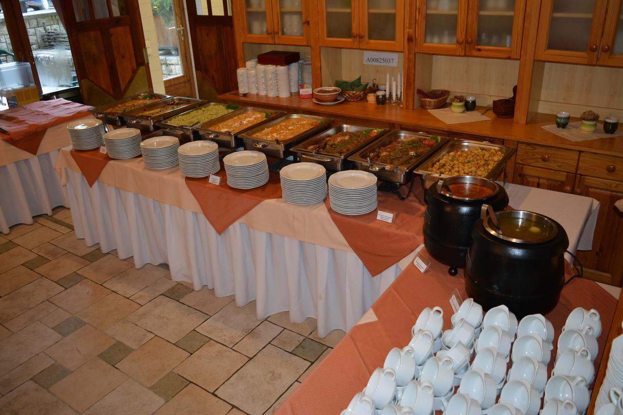 Bakony Hotel Bakonybel Luaran gambar