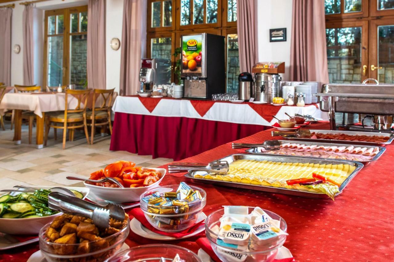 Bakony Hotel Bakonybel Luaran gambar